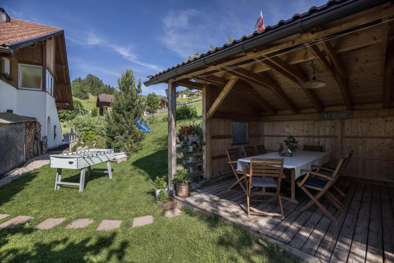 Haus Belodei - Apt B San Martino in Badia Eksteriør billede
